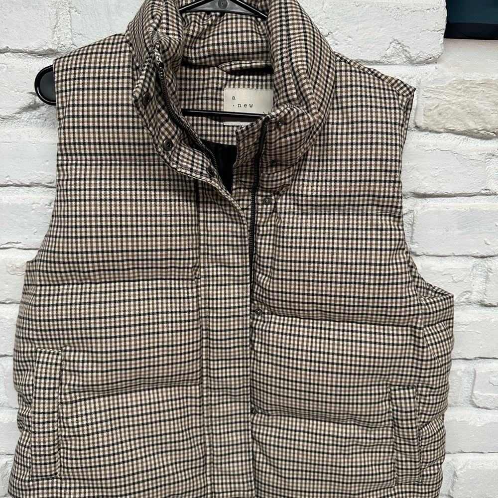 A New Day Checkered Vest in Black and Brown